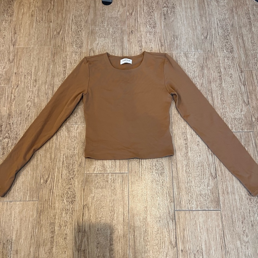 Aritzia Camel Long Sleeve Cropped Women's Top Small
